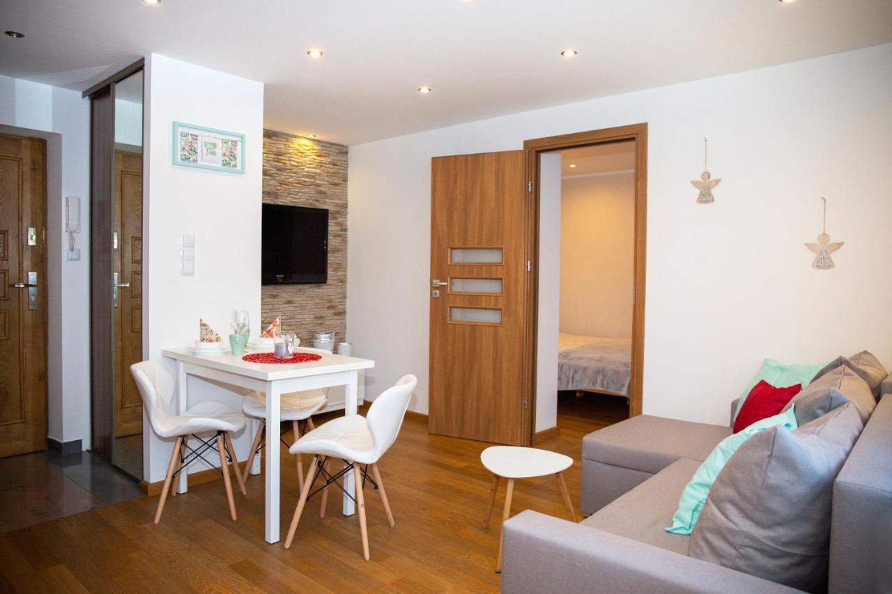 Apartament Bieszczadzkie Anioly Apartment Ustrzyki Dolne Ngoại thất bức ảnh